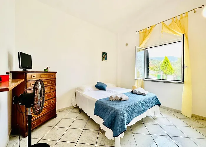 Carmela - A Pochi Passi Dal Mare 梵蒂冈角